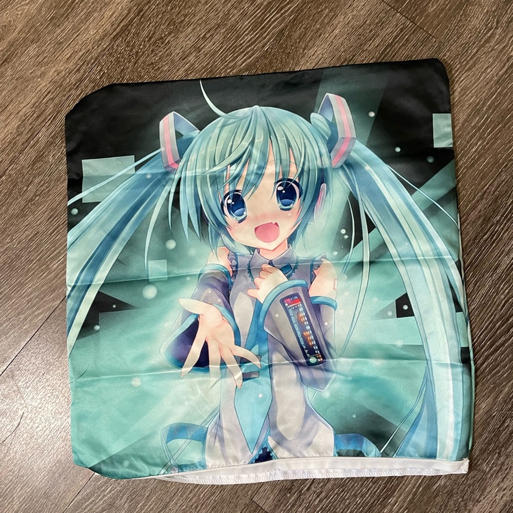 Hatsune miku cover pillow case.